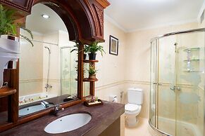 Dragon Royal Angkor Hotel