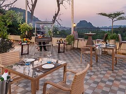 The Summer House, Pachmarhi - AM Hotel Kollection