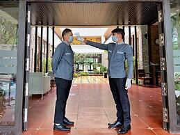 The Summer House, Pachmarhi - AM Hotel Kollection