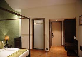 The Summer House, Pachmarhi - AM Hotel Kollection