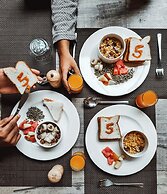 The Summer House, Pachmarhi - AM Hotel Kollection