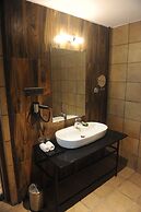 The Summer House, Pachmarhi - AM Hotel Kollection