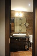 The Summer House, Pachmarhi - AM Hotel Kollection