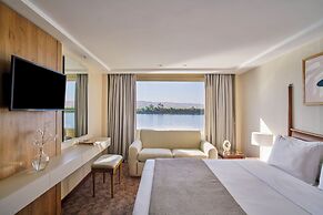 Mövenpick Royal Lotus Nile Cruise, Every Monday Four Nights From Luxor