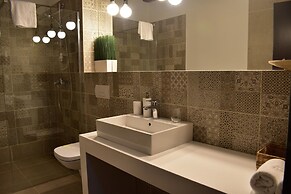 Vendi Grand Square Residence