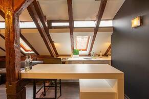 Vendi Grand Square Residence