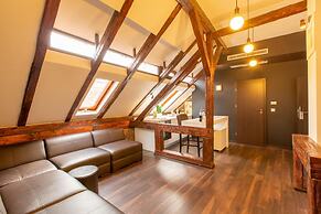 Vendi Grand Square Residence