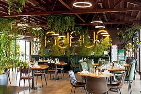 Mythos Boutique Hotel