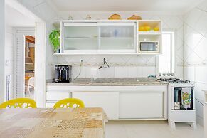 GB01 Excelente Casa 4 Suítes - Guarajuba