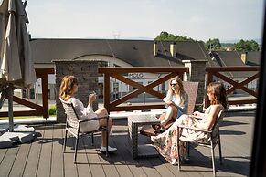 Molo Resort Hotel