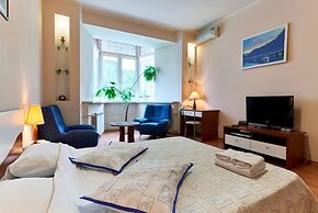 Home-Hotel Voloshskaya 51