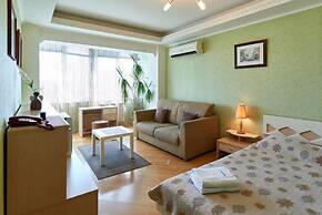 Home-Hotel Evgenia Sverstuka 8
