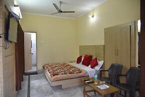 Hotel Ganga Basin