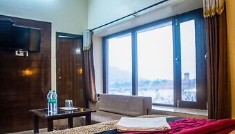 Hotel Ganga Basin