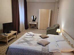 Home-Hotel Khreschatyk 27