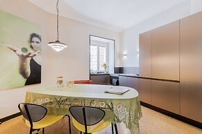 Rome as you feel - Torre Argentina Art Apartment