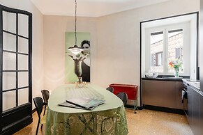Rome as you feel - Torre Argentina Art Apartment