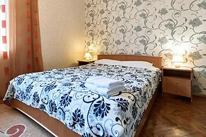 Home-Hotel Lva Tolstogo 5A