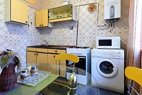 Home-Hotel Lva Tolstogo 5A