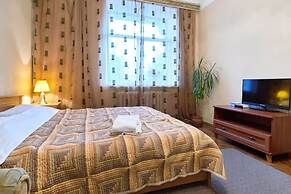 Home-Hotel Lva Tolstogo 5A