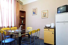 Home-Hotel Lva Tolstogo 5A