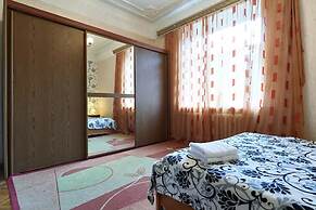 Home-Hotel Lva Tolstogo 5A