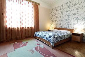 Home-Hotel Lva Tolstogo 5A