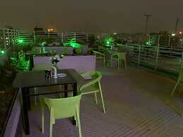 The Alina Hotel & Suites