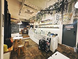 Seoul Cube Itaewon - Hostel