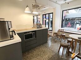 Seoul Cube Itaewon - Hostel