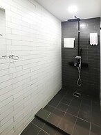 Seoul Cube Itaewon - Hostel