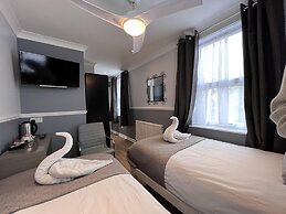 The Commongate Hotel