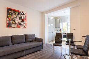 Chalk Farm Artist's Apartment Camden