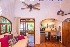 Sueno del Mar Beachfront Hotel