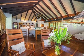 Sueno del Mar Beachfront Hotel