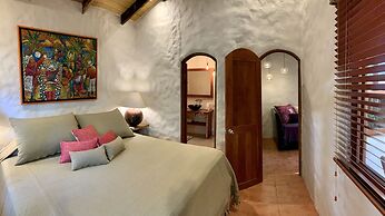 Sueno del Mar Beachfront Hotel