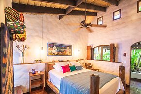 Sueno del Mar Beachfront Hotel