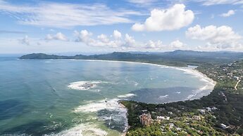 Sueno del Mar Beachfront Hotel