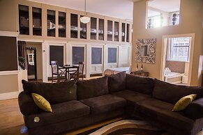 School 31 Lofts at Colors Studios