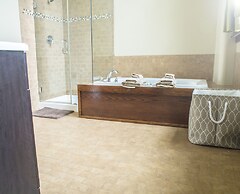 School 31 Lofts at Colors Studios