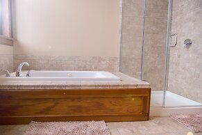 School 31 Lofts at Colors Studios