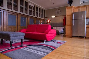 School 31 Lofts at Colors Studios