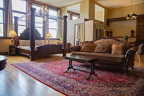 School 31 Lofts at Colors Studios