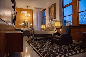 School 31 Lofts at Colors Studios