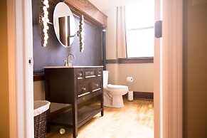 School 31 Lofts at Colors Studios