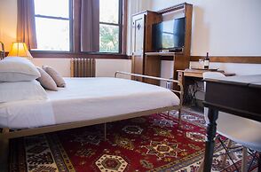 School 31 Lofts at Colors Studios