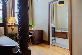 School 31 Lofts at Colors Studios