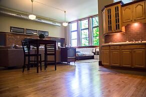 School 31 Lofts at Colors Studios