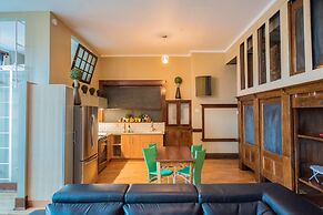 School 31 Lofts at Colors Studios