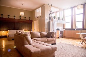 School 31 Lofts at Colors Studios